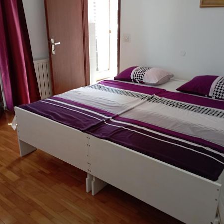 Apartment Mare 1 Novigrad  Exterior photo