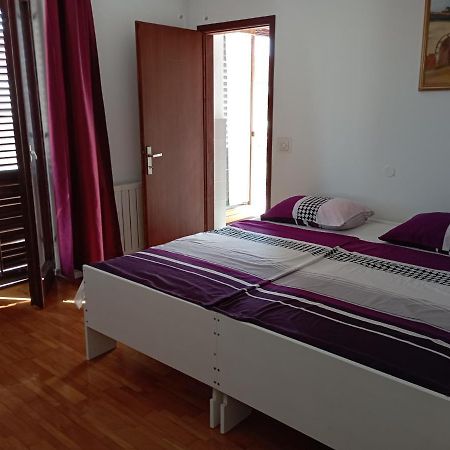 Apartment Mare 1 Novigrad  Exterior photo