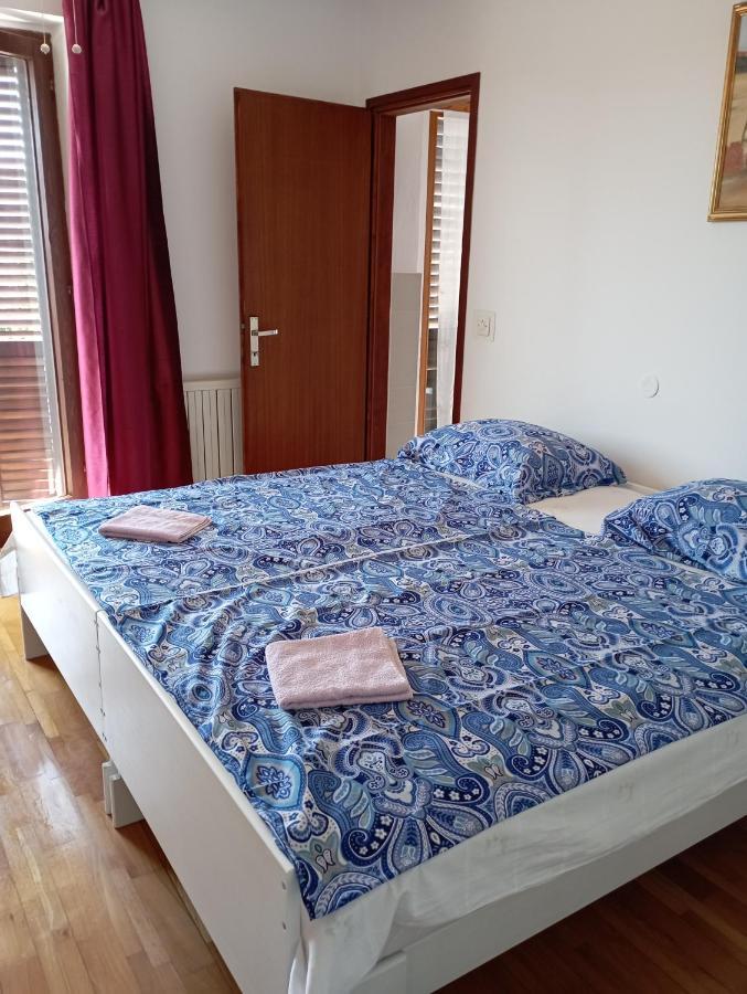 Apartment Mare 1 Novigrad  Exterior photo