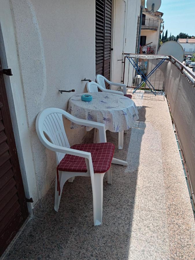 Apartment Mare 1 Novigrad  Exterior photo