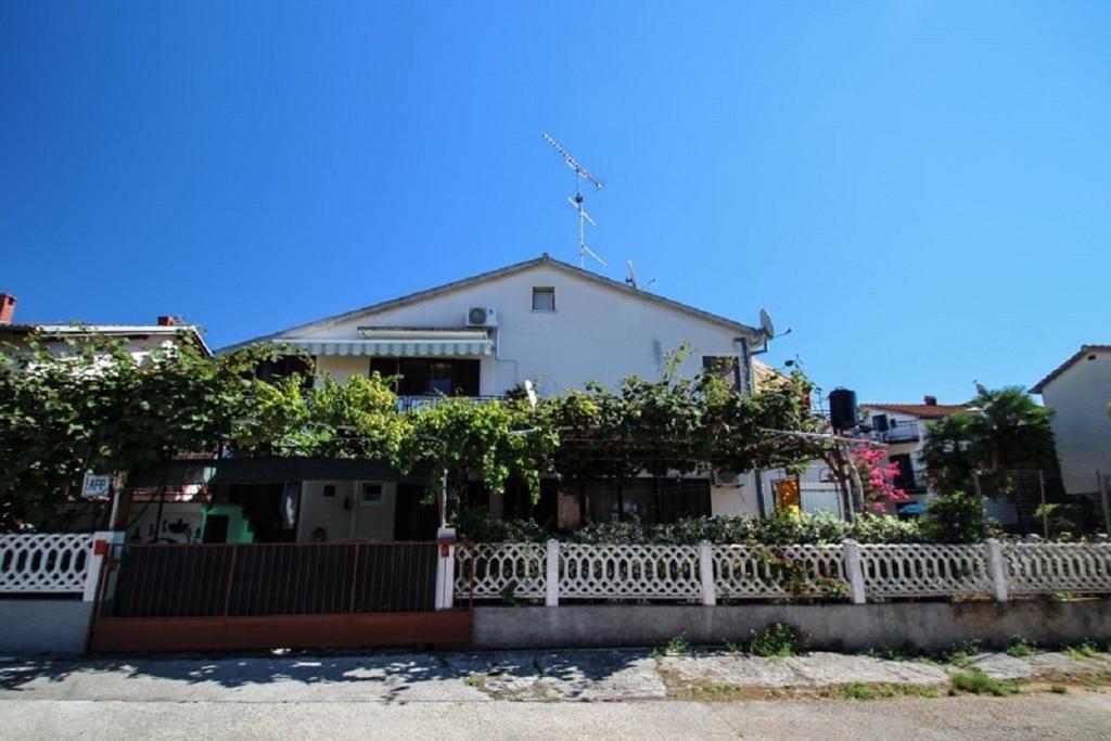Apartment Mare 1 Novigrad  Exterior photo